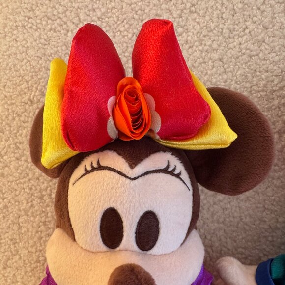 NWOT! Set of 2 Authentic Hong Kong Disneyland 2024 Mickey & Minnie Mouse Plushie - Picture 10 of 12